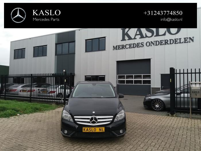 Mercedes B 1.8 B-180 CDI BlueEFFICIENCY 16V Sloopvoertuig (2012, Metallic, Zwart)