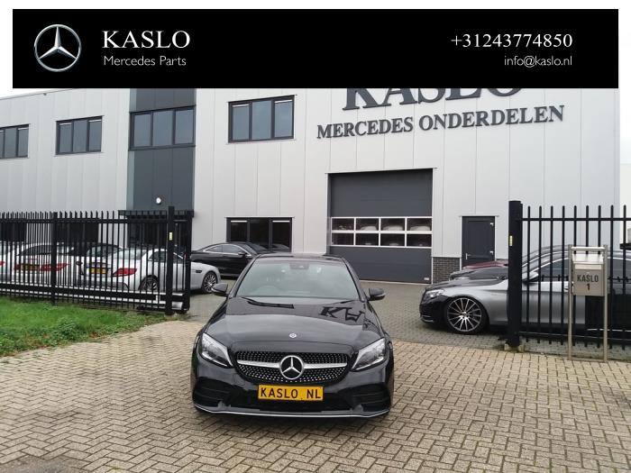 Mercedes C C-300 2.0 Turbo 16V Sloopvoertuig (2018, Metallic, Zwart)