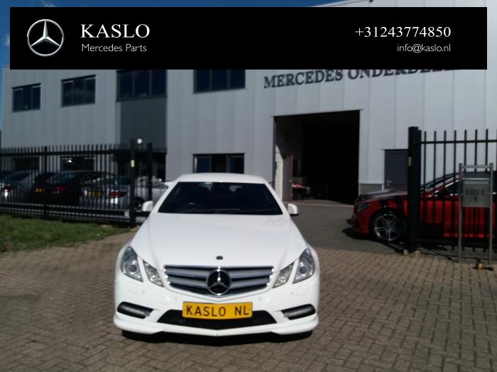 Mercedes E E-220 CDI 16V BlueEfficiency Sloopvoertuig (2012, Wit)