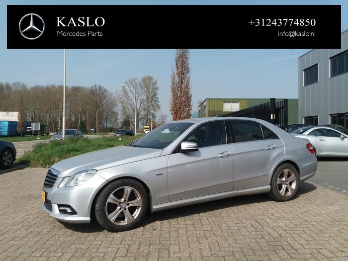 Mercedes E E-350 CDI V6 24V BlueEfficiency Sloopvoertuig (2009, Metallic, Zilvergrijs)
