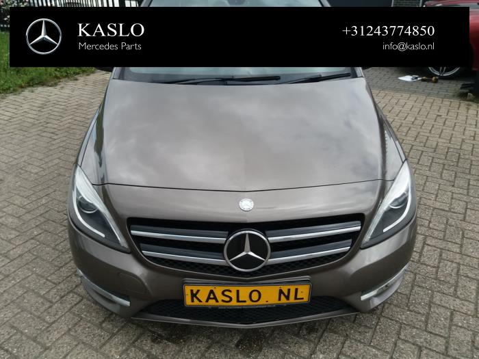 Mercedes B 1.8 B-180 CDI BlueEFFICIENCY 16V Sloopvoertuig (2012, Metallic, Grijs)