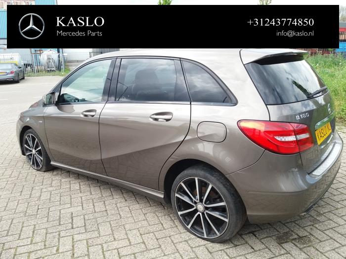 Mercedes B 1.8 B-180 CDI BlueEFFICIENCY 16V Sloopvoertuig (2012, Metallic, Grijs)