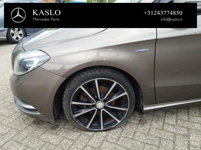 Mercedes B 1.8 B-180 CDI BlueEFFICIENCY 16V Sloopvoertuig (2012, Metallic, Grijs)