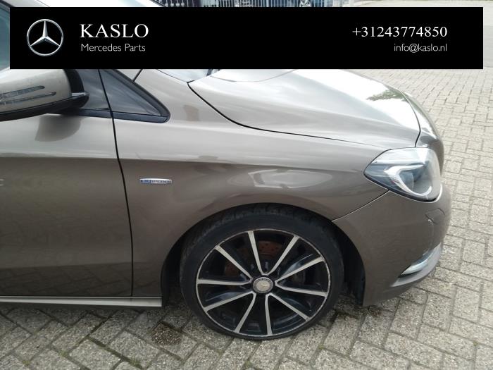 Mercedes B 1.8 B-180 CDI BlueEFFICIENCY 16V Sloopvoertuig (2012, Metallic, Grijs)