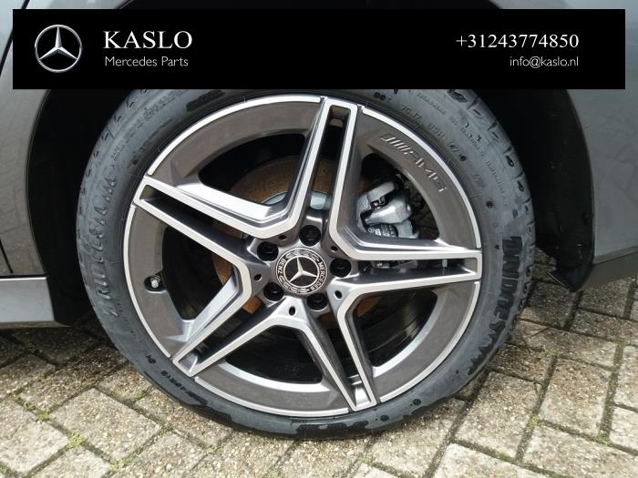 Mercedes CLA Shooting Brake 1.3 CLA-200 Turbo 16V Sloopvoertuig (2020, Metallic, Grijs)