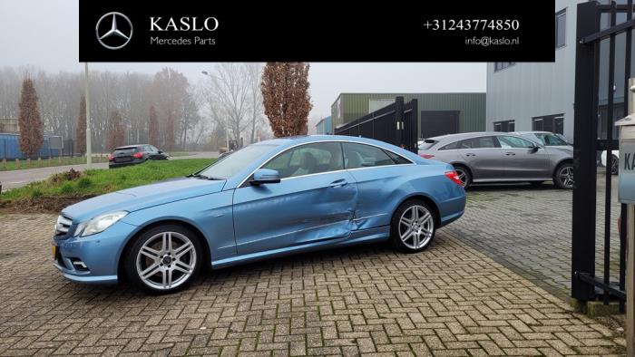 Mercedes E E-350 CDI V6 24V Sloopvoertuig (2010, Metallic, Blauw)