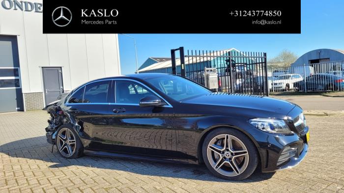 Mercedes C C-300d 2.0 Turbo 16V Sloopvoertuig (2020, Metallic, Zwart)