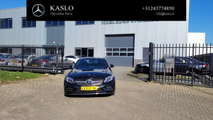 Mercedes C C-300d 2.0 Turbo 16V Sloopvoertuig (2020, Metallic, Zwart)
