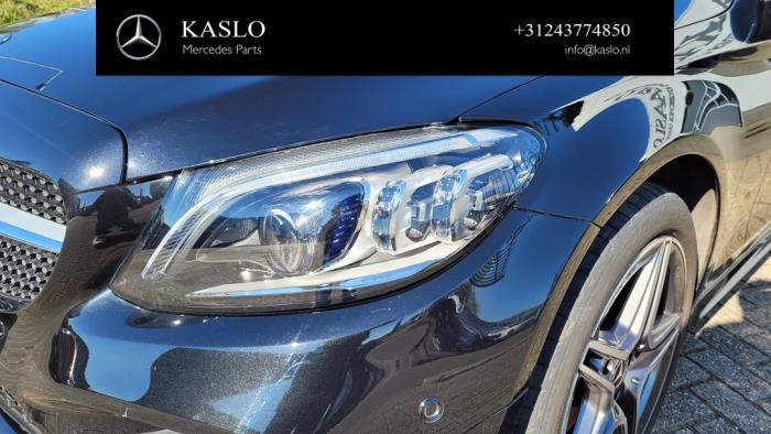 Mercedes C C-300d 2.0 Turbo 16V Sloopvoertuig (2020, Metallic, Zwart)