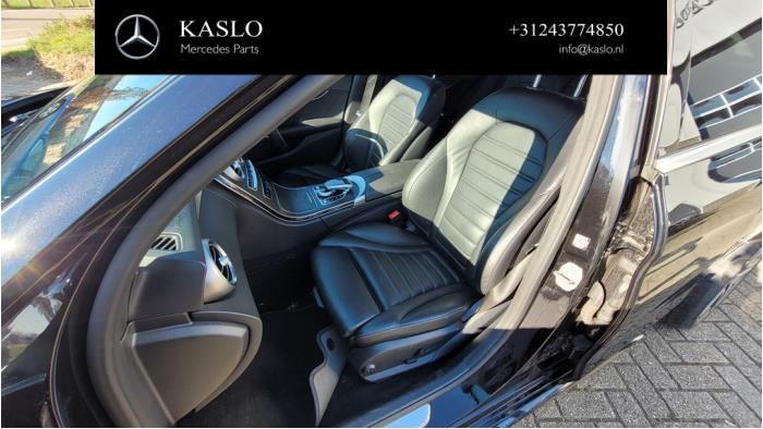 Mercedes C C-300d 2.0 Turbo 16V Sloopvoertuig (2020, Metallic, Zwart)