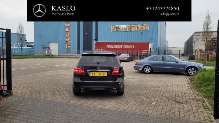 Mercedes B 1.5 B-180 CDI,d 16V Sloopvoertuig (2014, Metallic, Paars)