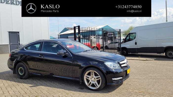 Mercedes C 2.2 C-220 CDI 16V BlueEfficiency Sloopvoertuig (2012, Zwart)