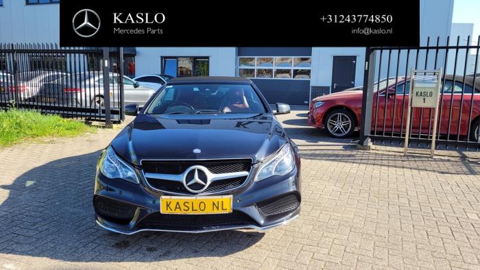 Mercedes E E-220 CDI 16V BlueEfficiency Sloopvoertuig (2011, Metallic, Zwart)