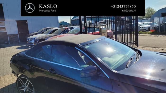 Mercedes E E-220 CDI 16V BlueEfficiency Sloopvoertuig (2011, Metallic, Zwart)