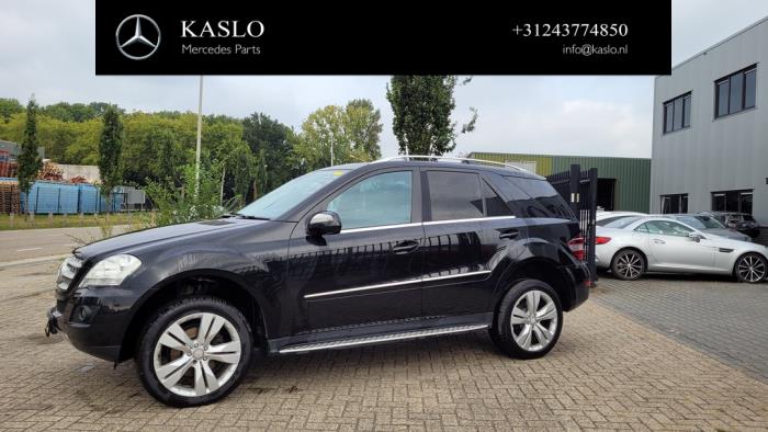 Mercedes ML II 3.0 ML-280 CDI 4-Matic V6 24V Sloopvoertuig (2009, Metallic, Zwart)