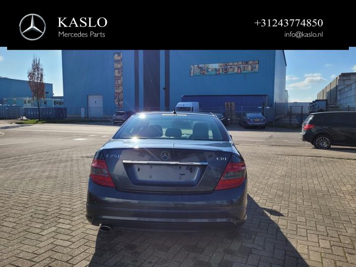 Mercedes C 2.2 C-250 CDI 16V BlueEFFICIENCY Sloopvoertuig (2011, Metallic, Grijs)