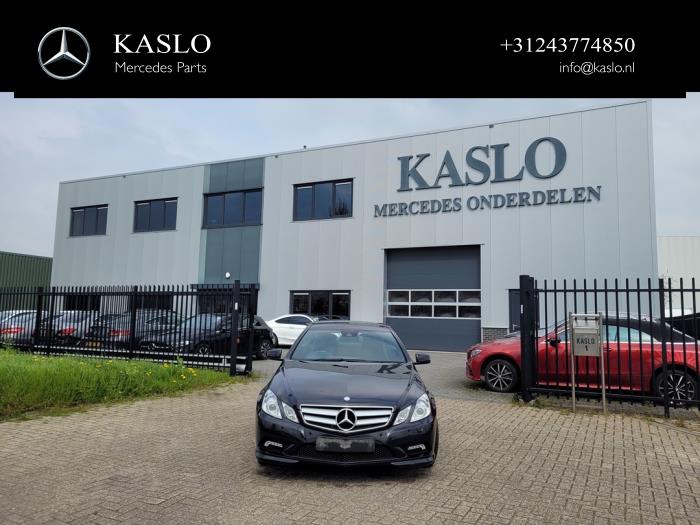 Mercedes E E-250 CDI 16V Sloopvoertuig (2010, Metallic, Zwart)