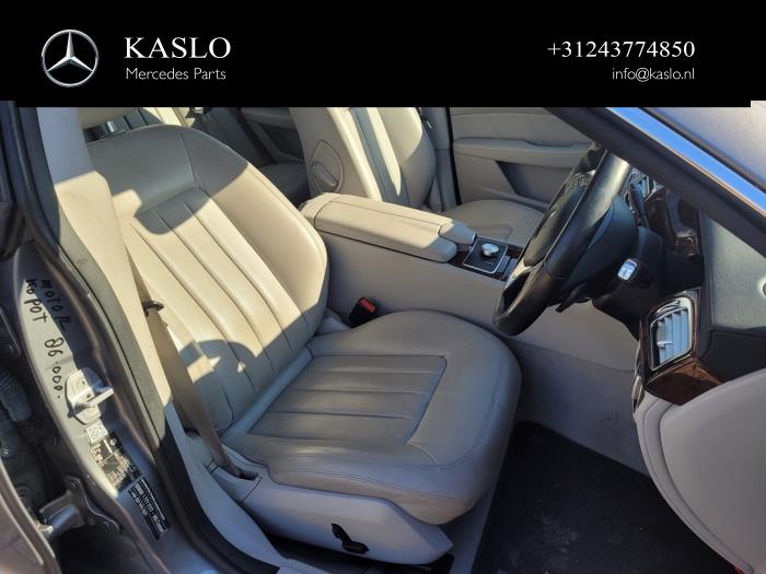 Mercedes CLS 350 CDI BlueEfficiency 3.0 V6 24V Sloopvoertuig (2011, Metallic, Zilver)