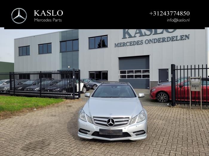 Mercedes E E-220 CDI 16V BlueEfficiency Sloopvoertuig (2013, Metallic, Zilver)