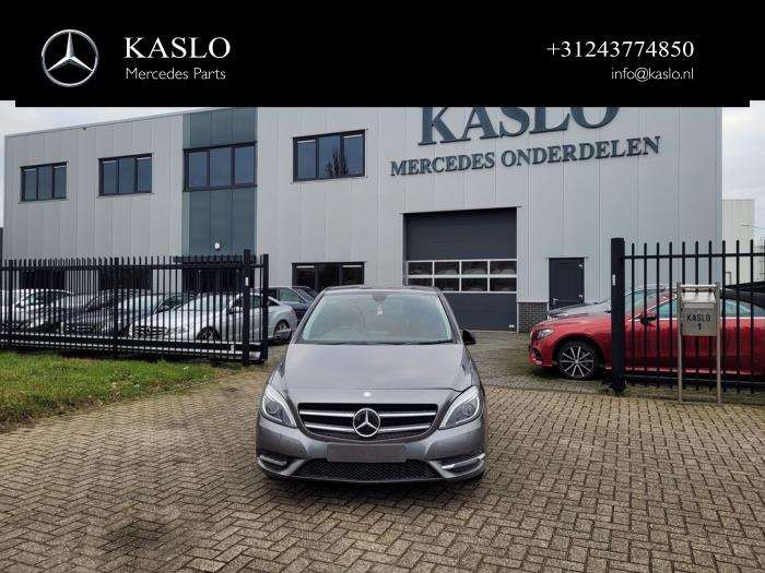 Mercedes B 1.5 B-180 CDI,d 16V Sloopvoertuig (2014, Metallic, Grijs)