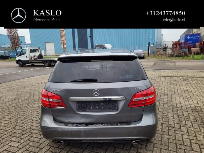 Mercedes B 1.5 B-180 CDI,d 16V Sloopvoertuig (2014, Metallic, Grijs)
