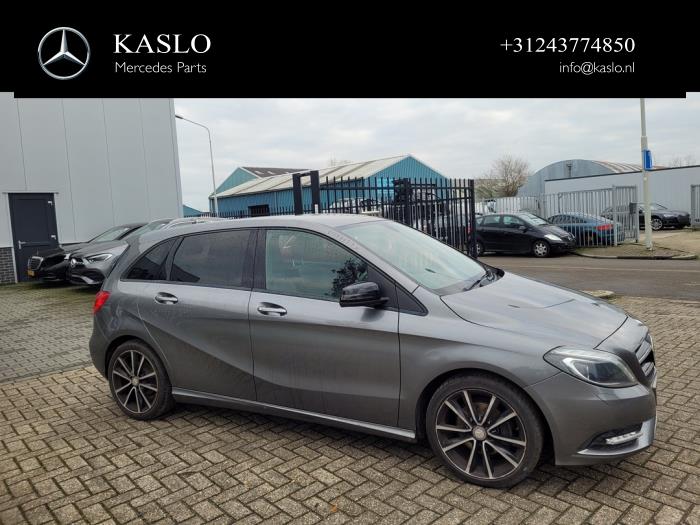 Mercedes B 1.5 B-180 CDI,d 16V Sloopvoertuig (2014, Metallic, Grijs)
