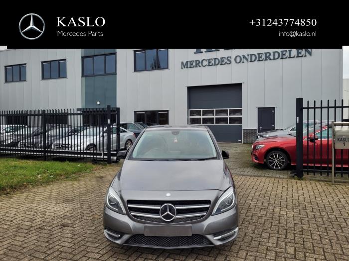 Mercedes B 1.5 B-180 CDI,d 16V Sloopvoertuig (2014, Metallic, Grijs)