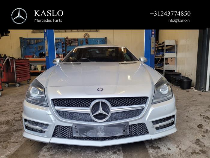 Mercedes SLK 1.8 200 16V BlueEFFICIENCY Sloopvoertuig (2012, Metallic, Zilver)