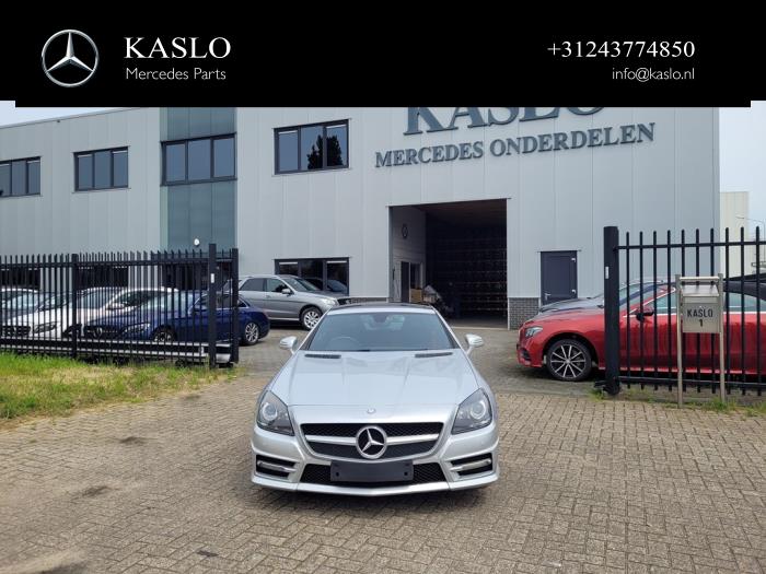 Mercedes SLK 2.1 250 CDI 16V BlueEFFICIENCY Sloopvoertuig (2013, Metallic, Zilver)
