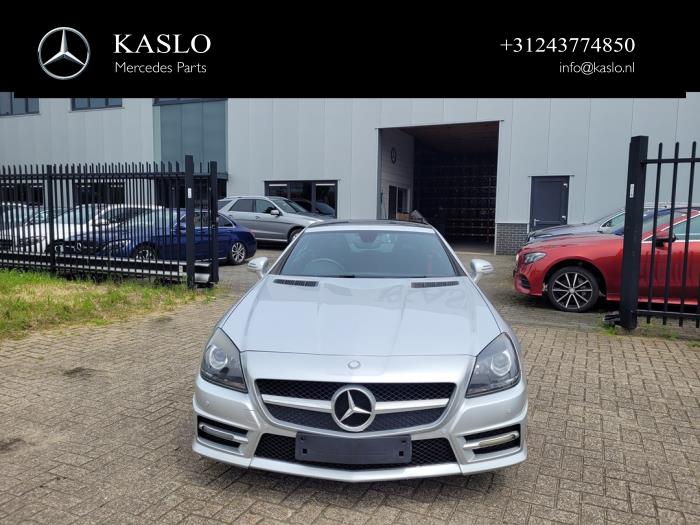 Mercedes SLK 2.1 250 CDI 16V BlueEFFICIENCY Sloopvoertuig (2013, Metallic, Zilver)
