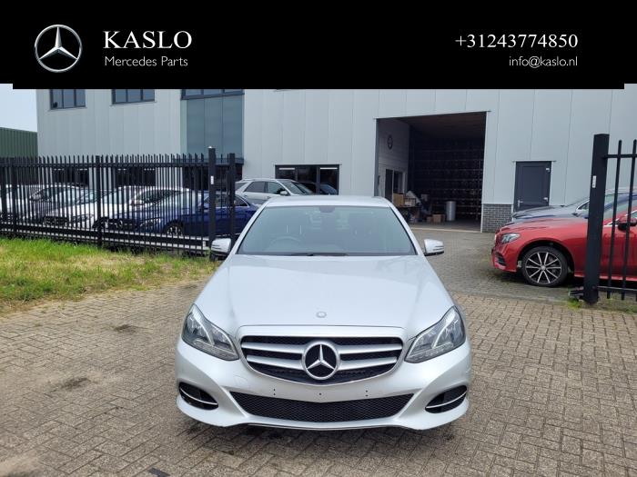 Mercedes E E-300 BlueTec Hybrid V6 24V Sloopvoertuig (2014, Metallic, Zilver)