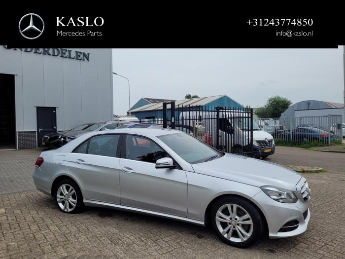 Mercedes E E-300 BlueTec Hybrid V6 24V Sloopvoertuig (2014, Metallic, Zilver)