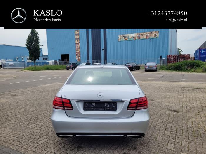 Mercedes E E-300 BlueTec Hybrid V6 24V Sloopvoertuig (2014, Metallic, Zilver)