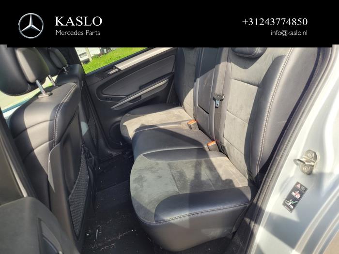 Mercedes ML II 3.0 ML-350 CDI BlueTec 4-Matic V6 24V Sloopvoertuig (2010, Metallic, Zilver)