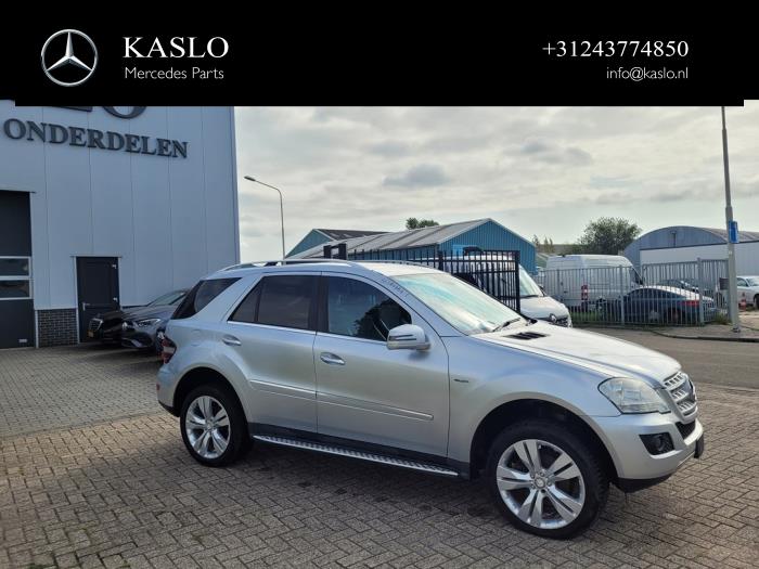 Mercedes ML II 3.0 ML-350 CDI BlueTec 4-Matic V6 24V Sloopvoertuig (2010, Metallic, Zilver)
