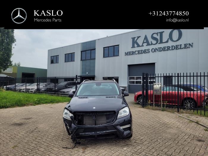 Mercedes ML III 2.1 ML-250 CDI 16V BlueTEC 4-Matic Sloopvoertuig (2013, Metallic, Zwart)