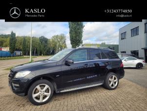 Mercedes ML III 2.1 ML-250 CDI 16V BlueTEC 4-Matic Sloopvoertuig (2012, Metallic, Zwart)