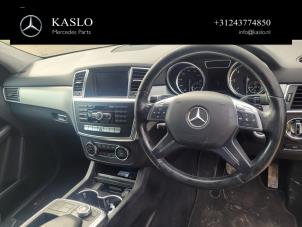 Mercedes ML III 2.1 ML-250 CDI 16V BlueTEC 4-Matic Sloopvoertuig (2012, Metallic, Zwart)