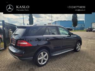 Mercedes ML III 2.1 ML-250 CDI 16V BlueTEC 4-Matic Sloopvoertuig (2012, Metallic, Zwart)