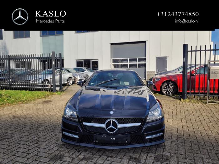 Mercedes SLK 2.1 250 CDI 16V BlueEFFICIENCY Sloopvoertuig (2013, Metallic, Zwart)