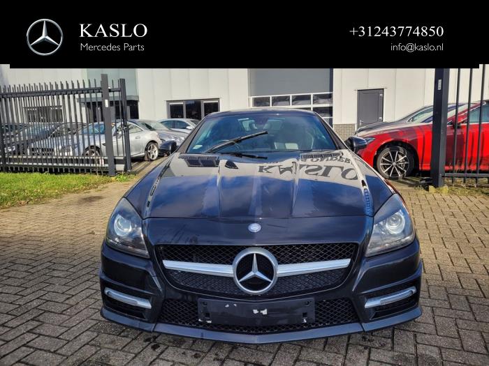 Mercedes SLK 2.1 250 CDI 16V BlueEFFICIENCY Sloopvoertuig (2013, Metallic, Zwart)