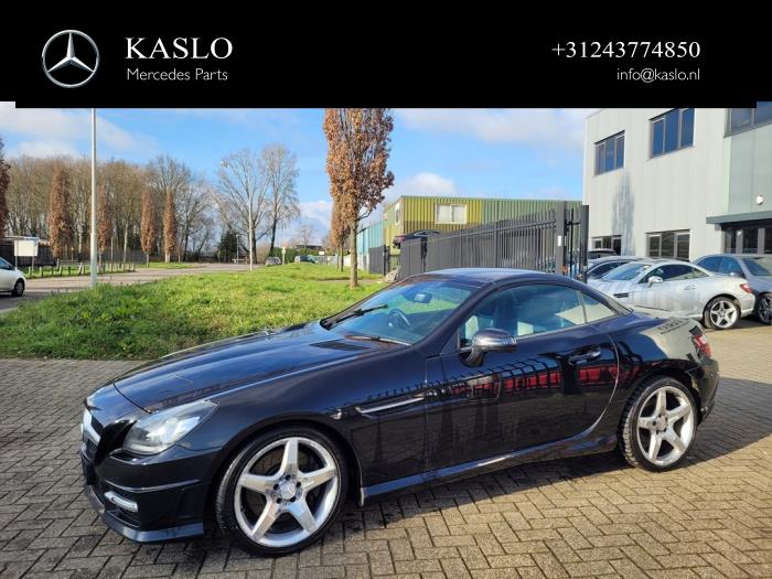 Mercedes SLK 2.1 250 CDI 16V BlueEFFICIENCY Sloopvoertuig (2013, Metallic, Zwart)