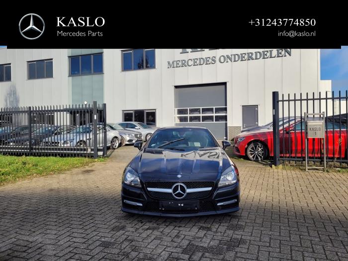 Mercedes SLK 2.1 250 CDI 16V BlueEFFICIENCY Sloopvoertuig (2013, Metallic, Zwart)