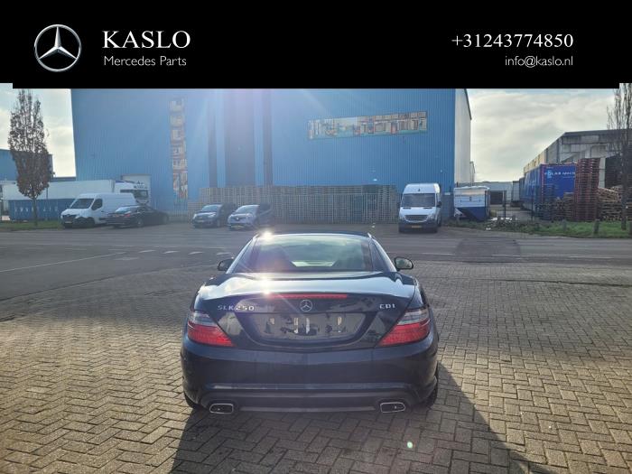 Mercedes SLK 2.1 250 CDI 16V BlueEFFICIENCY Sloopvoertuig (2013, Metallic, Zwart)
