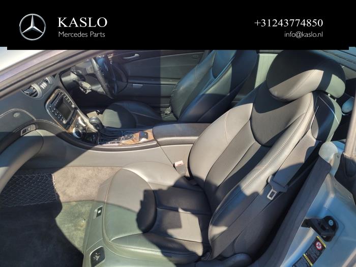 Mercedes SL 5.0 SL-500 V8 24V Sloopvoertuig (2004, Metallic, Zilver)