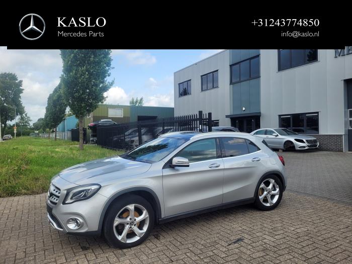 Mercedes GLA 1.8 200 CDI, d 16V Sloopvoertuig (2017, Metallic, Zilver)