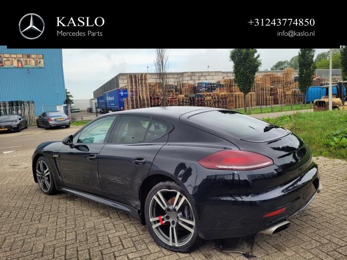 Porsche Panamera 3.0 D V6 24V Sloopvoertuig (2014, Metallic, Zwart)