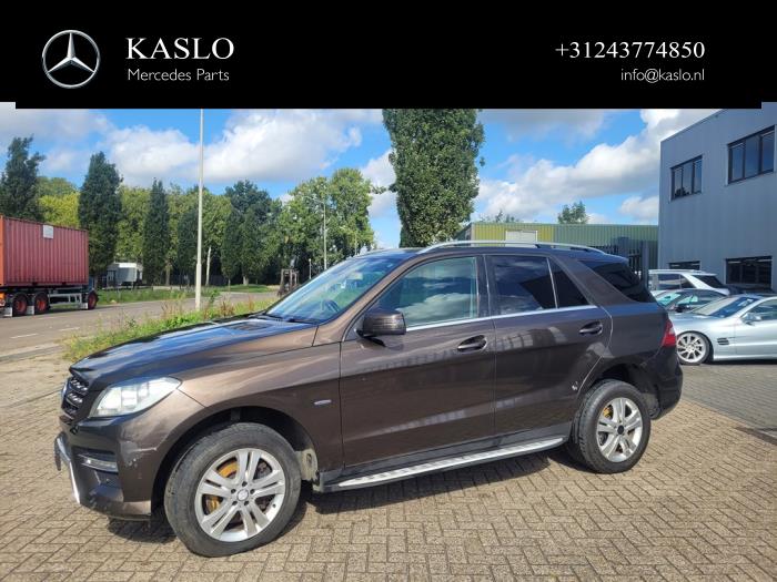 Mercedes ML III 3.0 ML-350 BlueTEC V6 24V 4-Matic Sloopvoertuig (2012, Metallic, Bruin)
