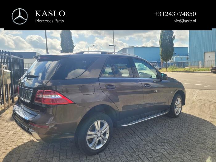 Mercedes ML III 3.0 ML-350 BlueTEC V6 24V 4-Matic Sloopvoertuig (2012, Metallic, Bruin)