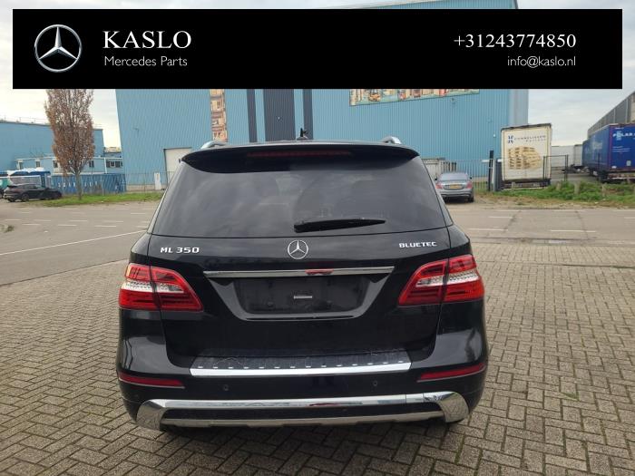 Mercedes ML III 3.0 ML-350 BlueTEC V6 24V 4-Matic Sloopvoertuig (2012, Metallic, Zwart)